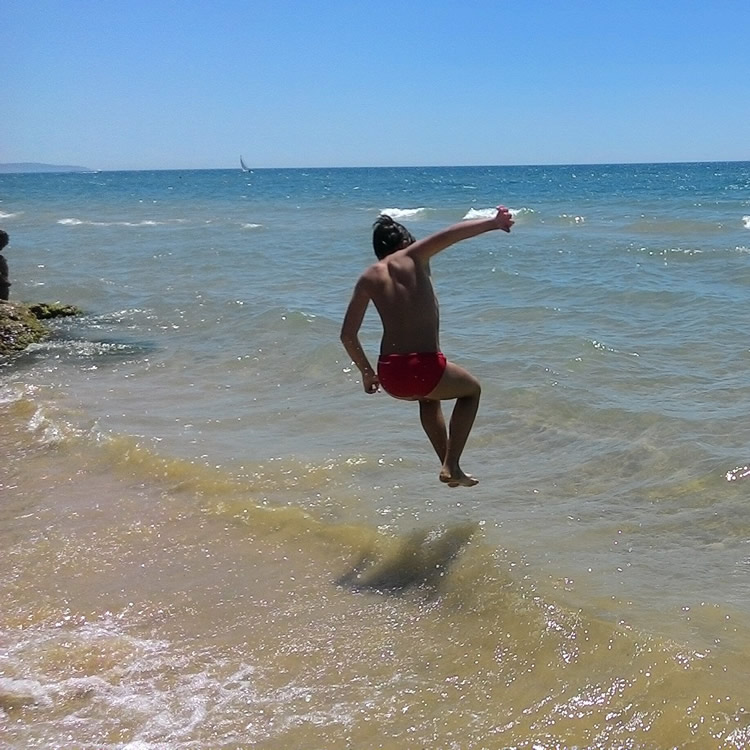 E' Giugno! Vieni a farti un tuffo a Menfi